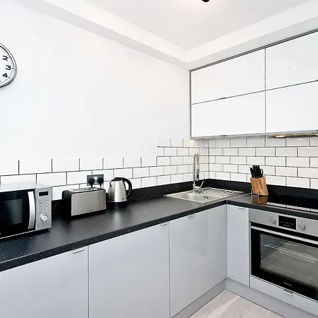 Heinze Flat 402 - One Bedroom Fourth Floor Flat By City Living London Exterior photo