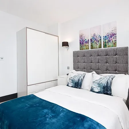 Heinze Flat 402 - One Bedroom Fourth Floor Flat By City Living London Exterior photo
