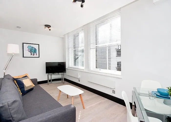 Heinze Flat 402 - One Bedroom Fourth Floor Flat By City Living London